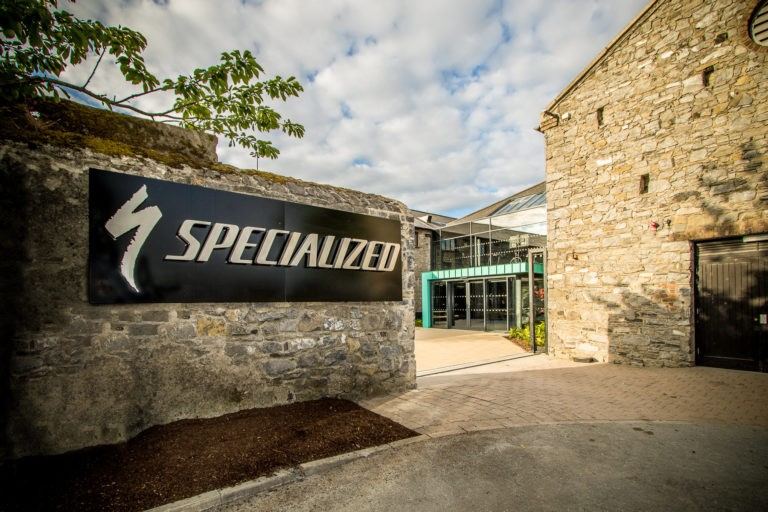 Retail Shopfitting — 3:rock signage and fit-out project