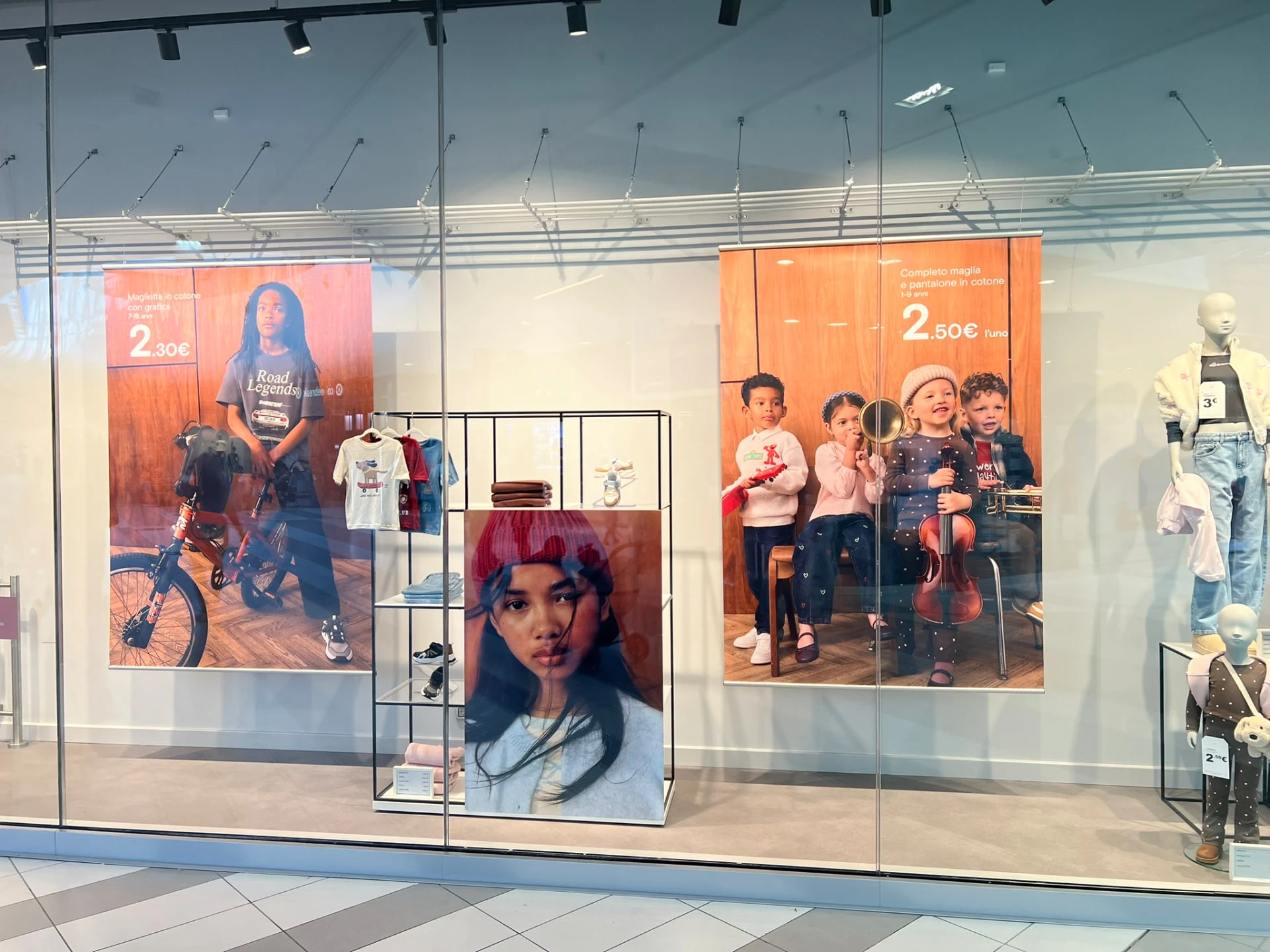 Children’s campaign graphics in the Primark Pompeii shop window