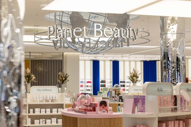Sign and column in Planet Beauty